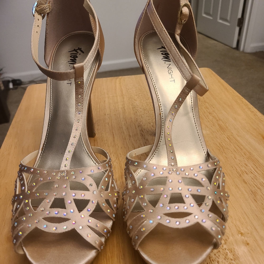 Womens Peeptoe Heel
